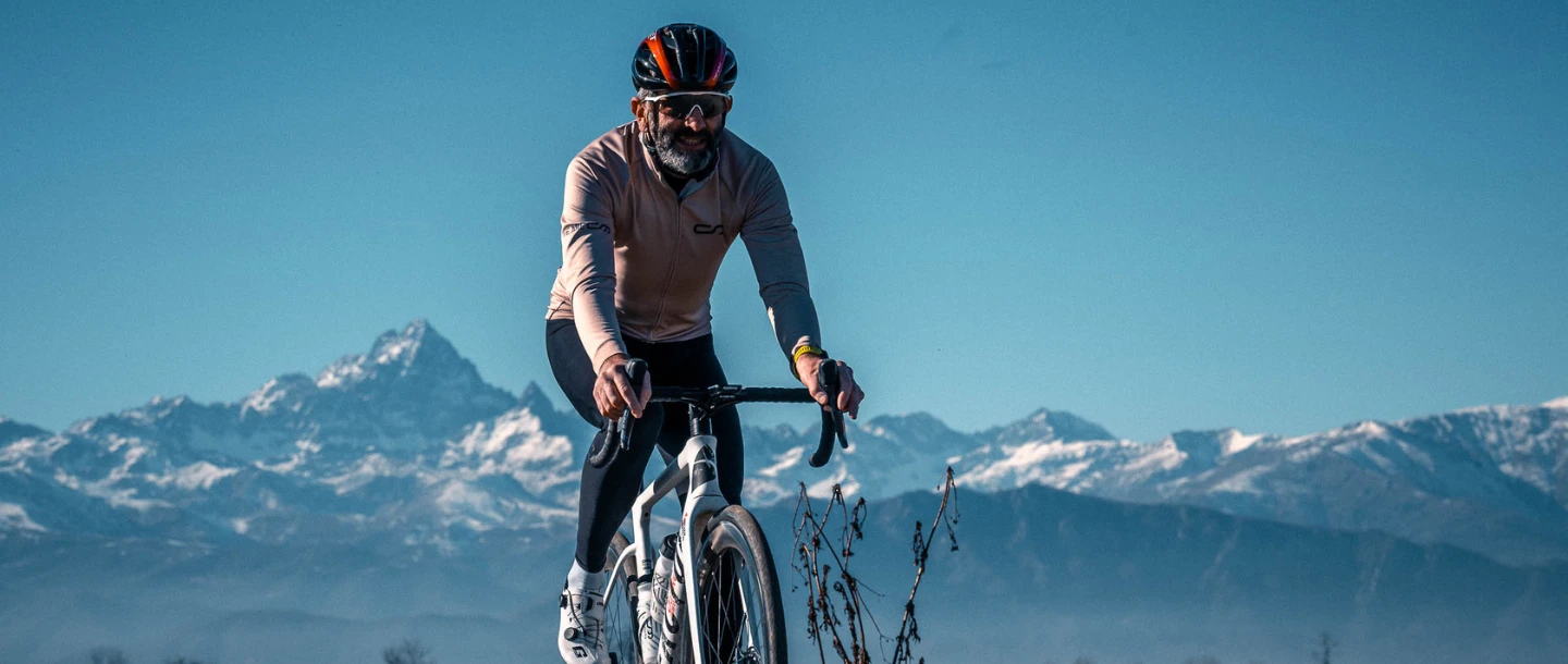 Complete guide to winter cycling: the right clothing for every temperature